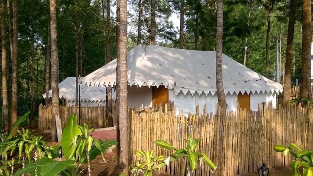 Bison Woods Hotel Yercaud Room photo
